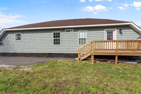 Country Home for Sale in Lewis County, Tennessee - image 3