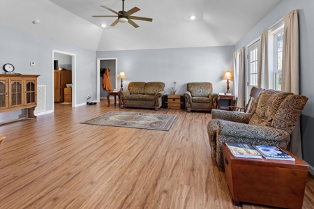 Country Home for Sale in Lewis County, Tennessee - image 13