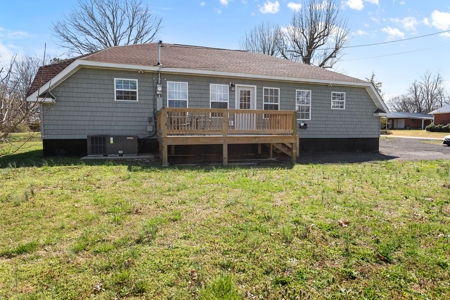 Country Home for Sale in Lewis County, Tennessee - image 4