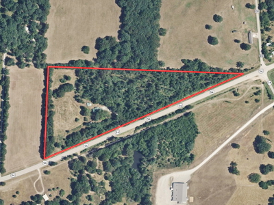 Country Home on 16 Acres for Sale in Cedar County Missouri. - image 32