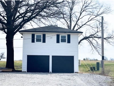 For Sale "Like New" Home on 1.6 Acres with Income Potential - image 34