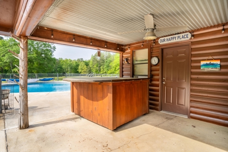Unique Alabama Log Home for Sale in Jacksonville, Alabama - image 36