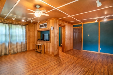 Unique Alabama Log Home for Sale in Jacksonville, Alabama - image 34