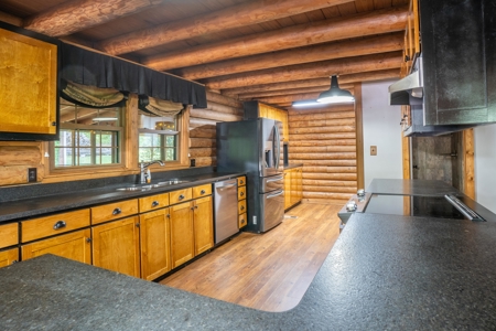 Unique Alabama Log Home for Sale in Jacksonville, Alabama - image 11