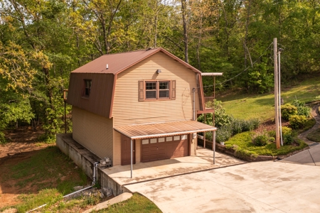 Unique Alabama Log Home for Sale in Jacksonville, Alabama - image 30
