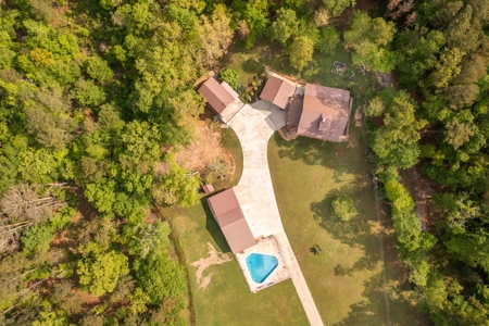 Unique Alabama Log Home for Sale in Jacksonville, Alabama - image 41