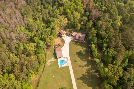 Unique Alabama Log Home for Sale in Jacksonville, Alabama - image 40