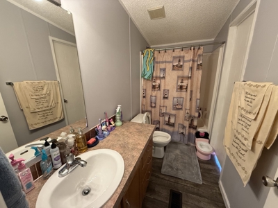 Country Home 4 Bed 2 Bath For Sale In Loretto Tn - image 2