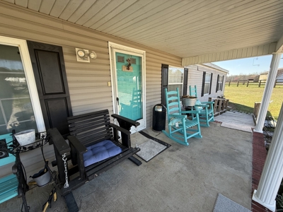 Country Home 4 Bed 2 Bath For Sale In Loretto Tn - image 7