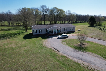 Country Home 4 Bed 2 Bath For Sale In Loretto Tn - image 1
