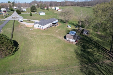 Country Home 4 Bed 2 Bath For Sale In Loretto Tn - image 11