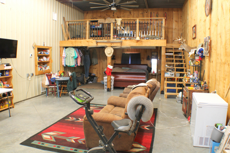 Country Home for Sale, Clinton, Missouri - image 41