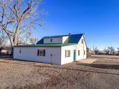 5 Bedroom Country Home on 15 Acres with Detached Garage, Workshop-Glasgow, Montana - image 12