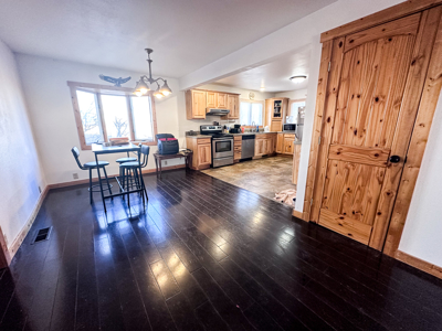 5 Bedroom Country Home on 15 Acres with Detached Garage, Workshop-Glasgow, Montana - image 4