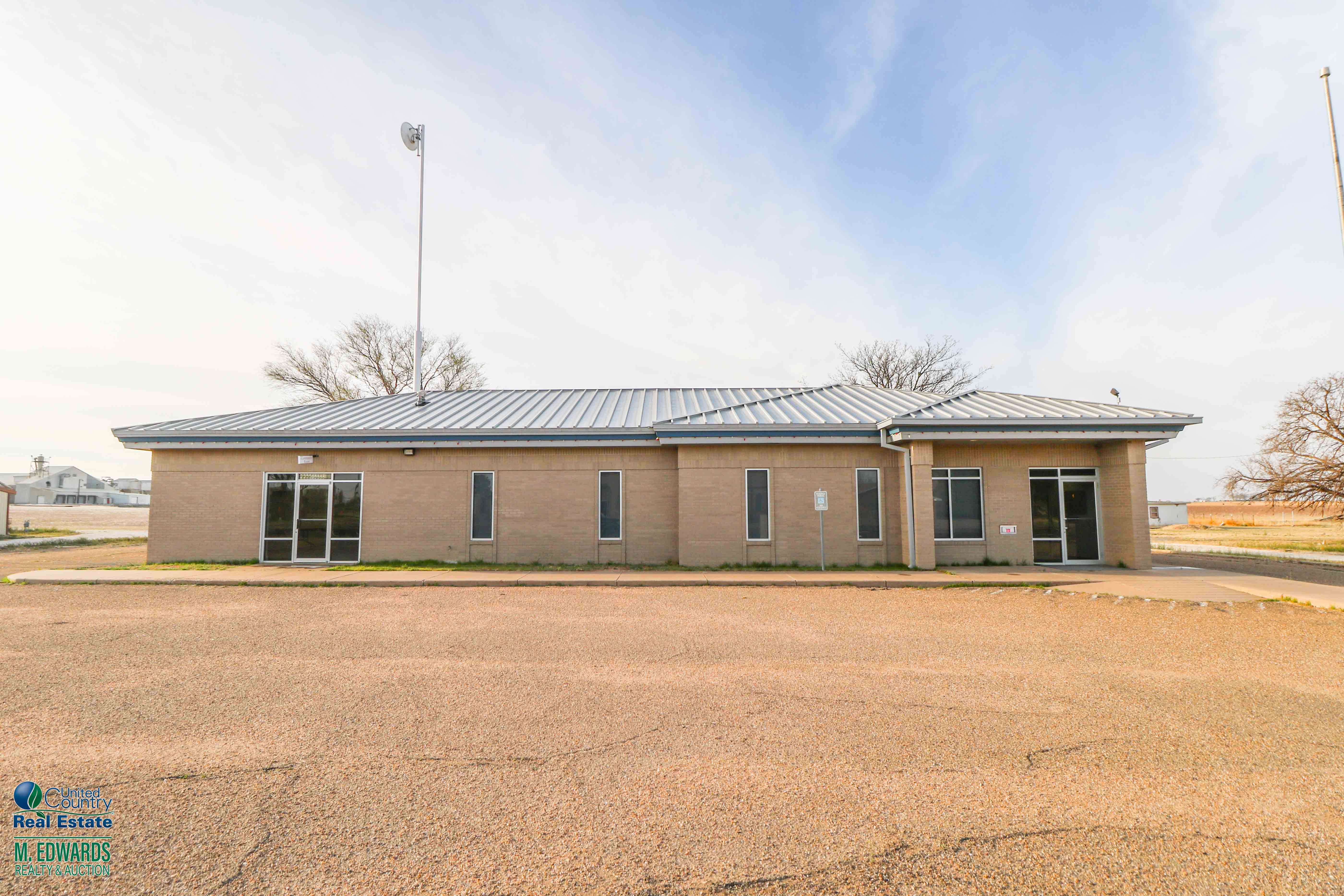 Front of Building/Parking Lot