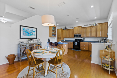 Riverfront Home On The Suwannee River Only 30 Minutes To The Gulf - image 9