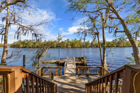 Riverfront Home On The Suwannee River Only 30 Minutes To The Gulf - image 37