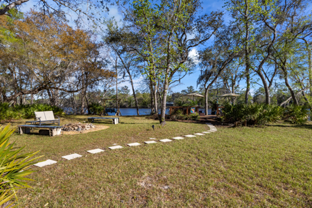 Riverfront Home On The Suwannee River Only 30 Minutes To The Gulf - image 34