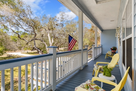 Riverfront Home On The Suwannee River Only 30 Minutes To The Gulf - image 2
