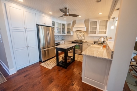 Lakefront Condo for Sale in Dublin, VA! - image 5