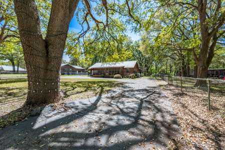 Country Home for Sale in Trenton, FL in Levy County - image 35