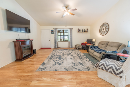Country Home for Sale in Trenton, FL in Levy County - image 16