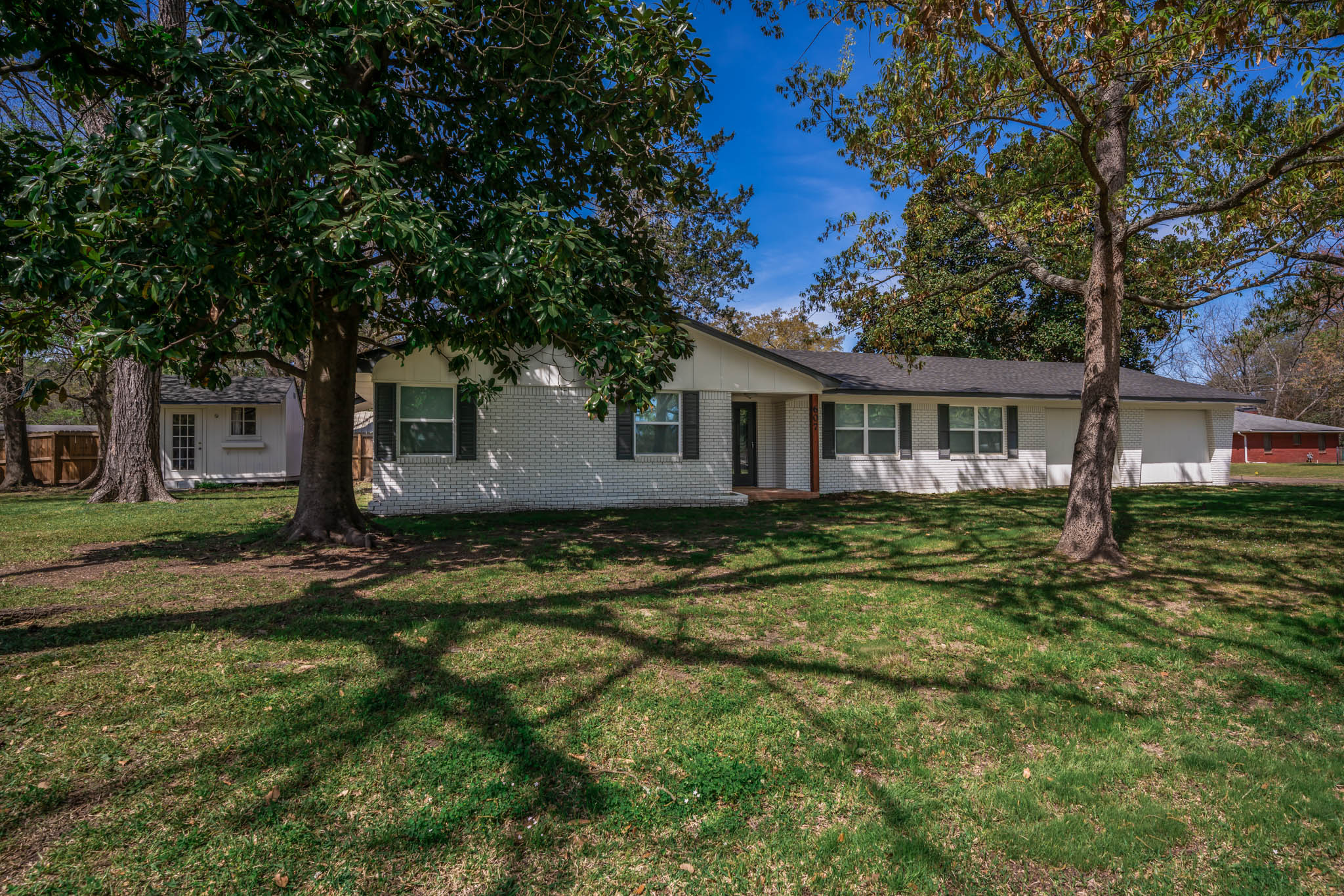 607 Martin Luther King Dr
