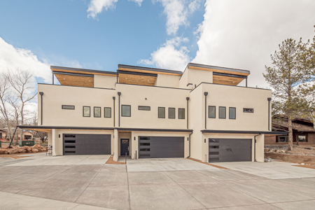Luxury Modern Townhome in Grand Junction - 3 Story, Prime Location Near Recreation! - image 1
