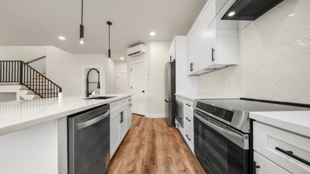 Luxury Modern Townhome in Grand Junction - 3 Story, Prime Location Near Recreation! - image 15