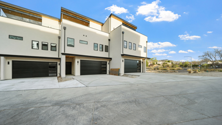 Luxury Modern Townhome in Grand Junction - 3 Story, Prime Location Near Recreation! - image 5