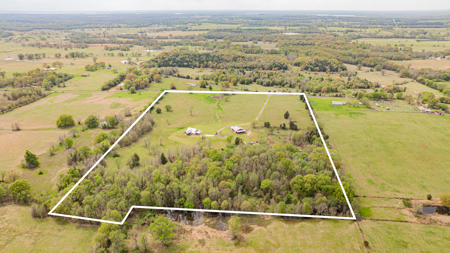 Winnsboro - Wood County Texas - 4/3 Country Home on 35 Acres + 2/1 in the 50x50 Shop - image 42