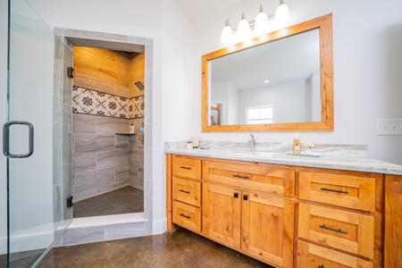 Winnsboro - Wood County Texas - 4/3 Country Home on 35 Acres + 2/1 in the 50x50 Shop - image 22