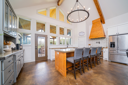 Winnsboro - Wood County Texas - 4/3 Country Home on 35 Acres + 2/1 in the 50x50 Shop - image 10