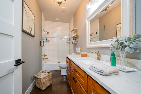 Winnsboro - Wood County Texas - 4/3 Country Home on 35 Acres + 2/1 in the 50x50 Shop - image 25