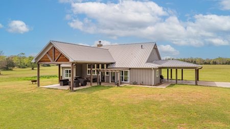 Winnsboro - Wood County Texas - 4/3 Country Home on 35 Acres + 2/1 in the 50x50 Shop - image 4