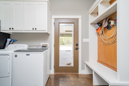 Winnsboro - Wood County Texas - 4/3 Country Home on 35 Acres + 2/1 in the 50x50 Shop - image 15