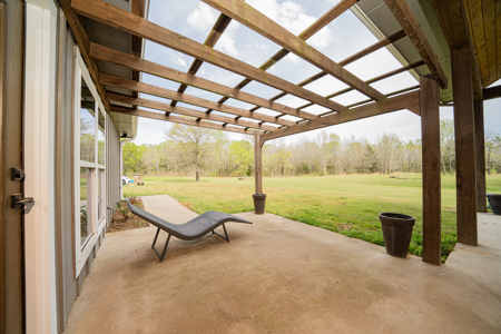 Winnsboro - Wood County Texas - 4/3 Country Home on 35 Acres + 2/1 in the 50x50 Shop - image 31