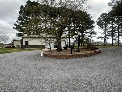 Country Home Wilburton OK SE Oklahoma acreage for sale. - image 33