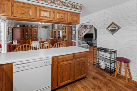 5 Bedroom Country Home For Sale in Hancock County, Tennessee - image 8