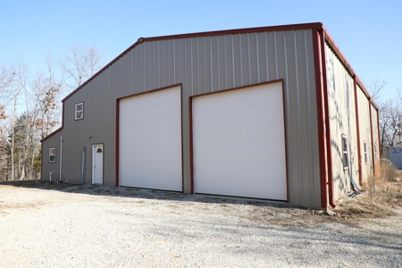 Unique Barndominium nestle on 4.79 wooded acres in West Plains, MO. for Sale - image 3