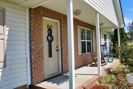Move-In Ready Contemporary Cottage Style Home for Sale in Chesterfield, SC - image 3