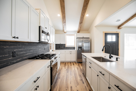 Country Home on Acreage in Gravette - image 7
