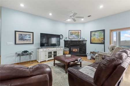 Lakefront Steel Built 4 Bed, 3 Bath Home Adjoining Bull Shoals Lake For Sale - image 22