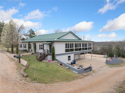 Lakefront Steel Built 4 Bed, 3 Bath Home Adjoining Bull Shoals Lake For Sale - image 2