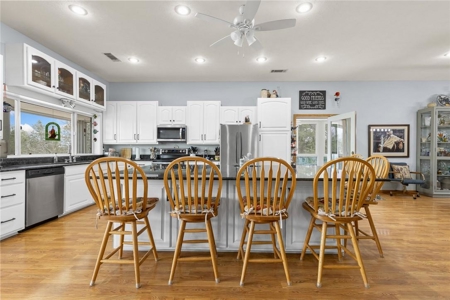 Lakefront Steel Built 4 Bed, 3 Bath Home Adjoining Bull Shoals Lake For Sale - image 9