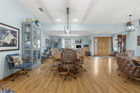 Lakefront Steel Built 4 Bed, 3 Bath Home Adjoining Bull Shoals Lake For Sale - image 16