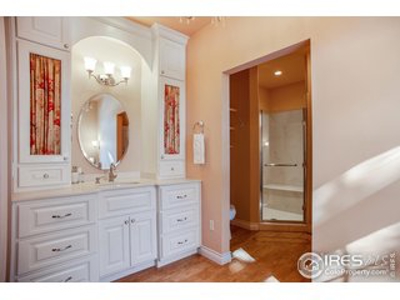Prestigious Fox Acre Country Club - image 13