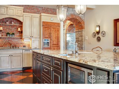 Prestigious Fox Acre Country Club - image 7