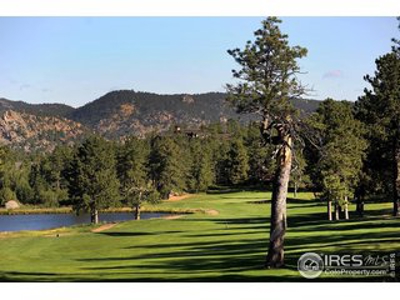 Prestigious Fox Acre Country Club - image 29