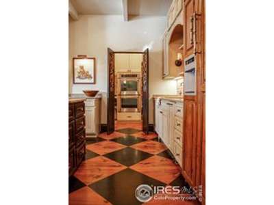 Prestigious Fox Acre Country Club - image 3